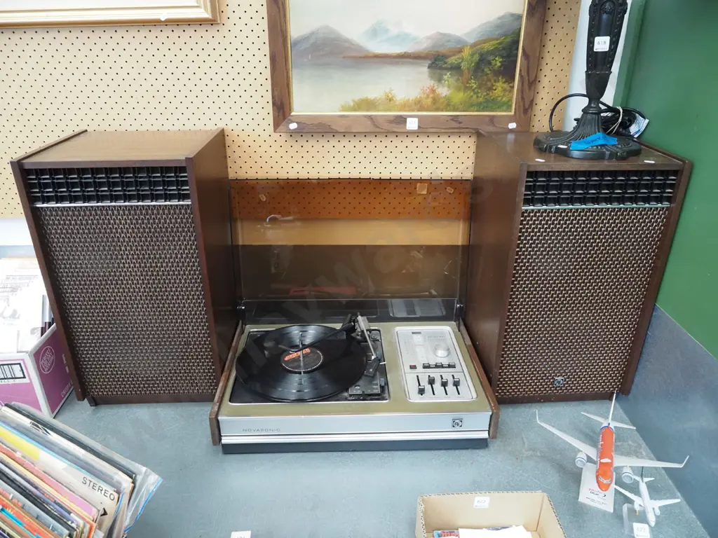 Pye Novasonic radiogram Image 1++