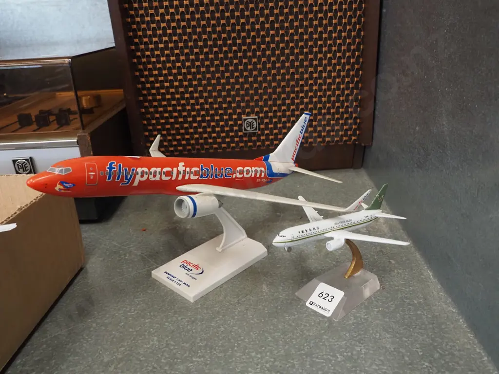 2x model planes Image 1++