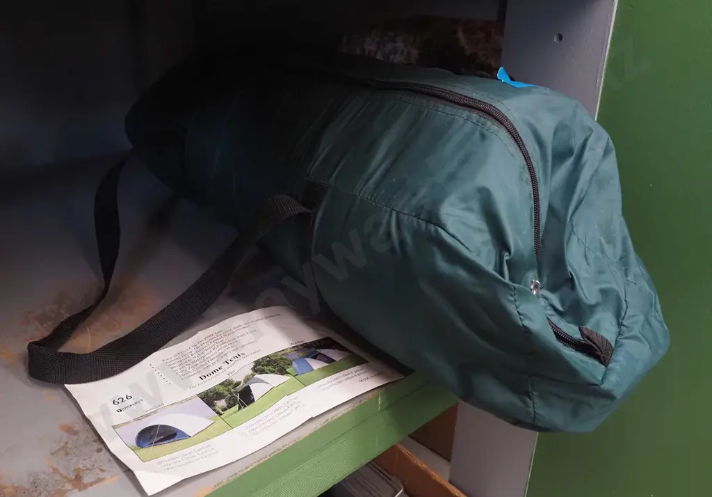 dome tent - As Is No Returns Image 1++