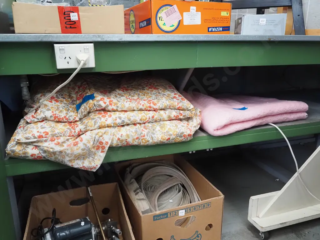 floral duvet, pink woolllen blanket Image 1++