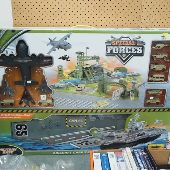 large special forces aircraft carrier toys