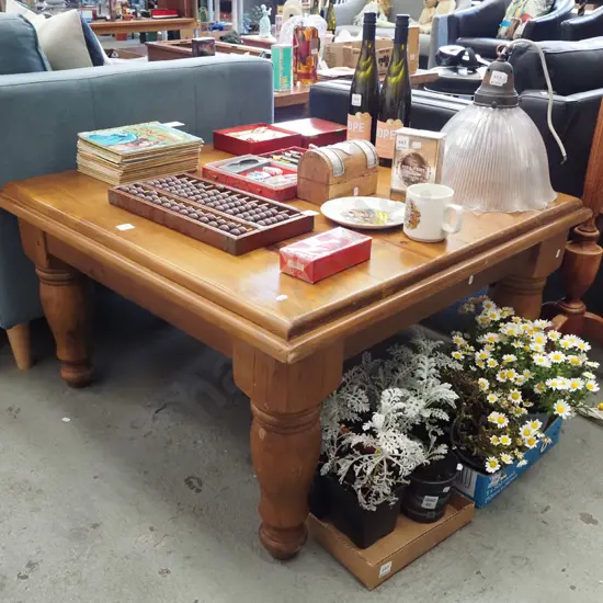 large solid pine end table H480 W900 D900