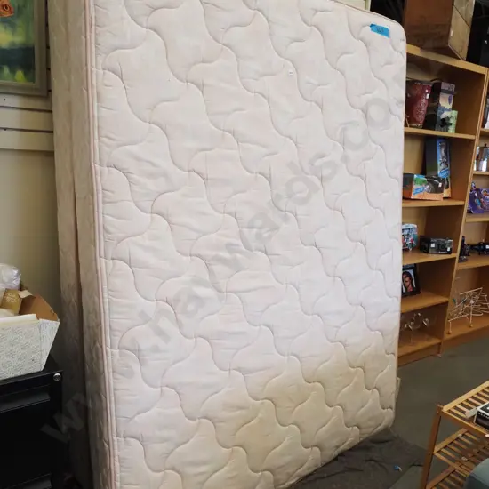 queen bed base and mattress