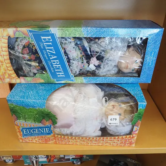 2x boxed porcelain dolls - Elizabeth, Eugene