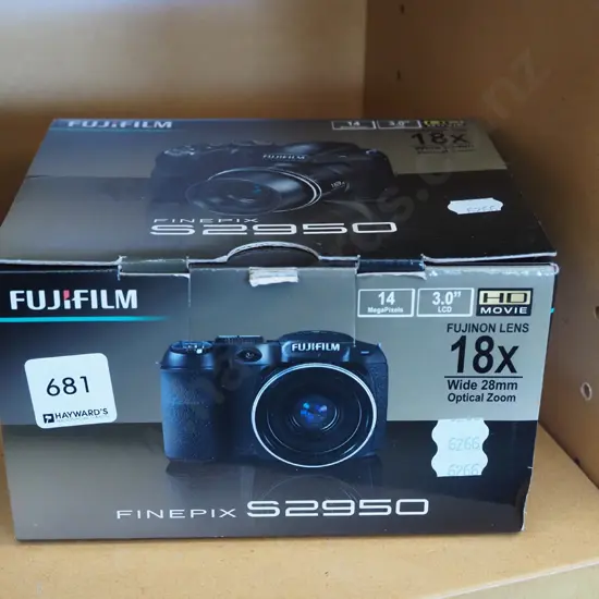 boxed Fujifilm Finepix S2950 digital camera
