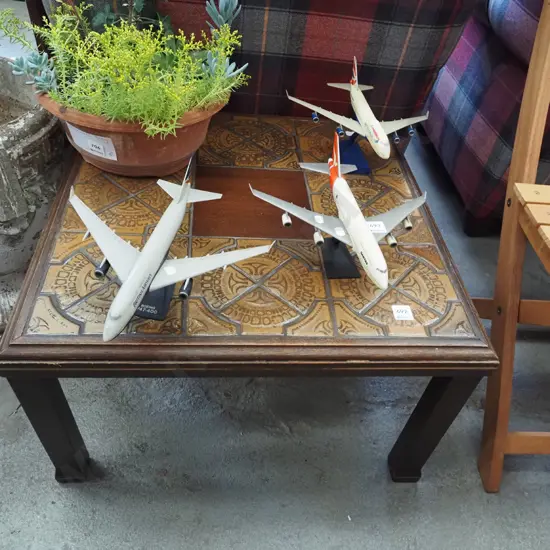 oak and tile top end table
