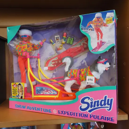 boxed as new Snow Adventure Expition Polaire Sindy