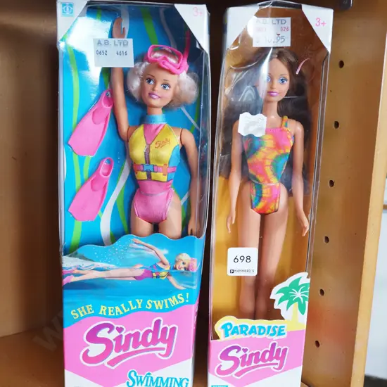 2x boxed Sindy - Swimming Sindy, Paradise Sindy