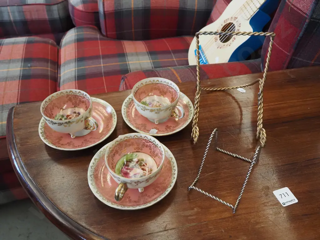 Limoges cups and saucers, 2x small plate stands Image 1++