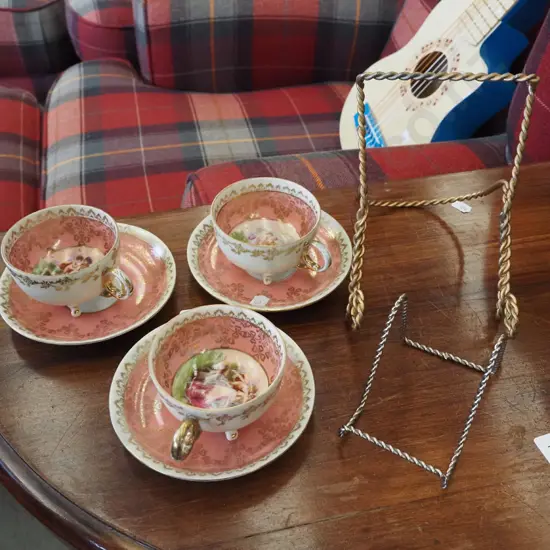 Limoges cups and saucers, 2x small plate stands