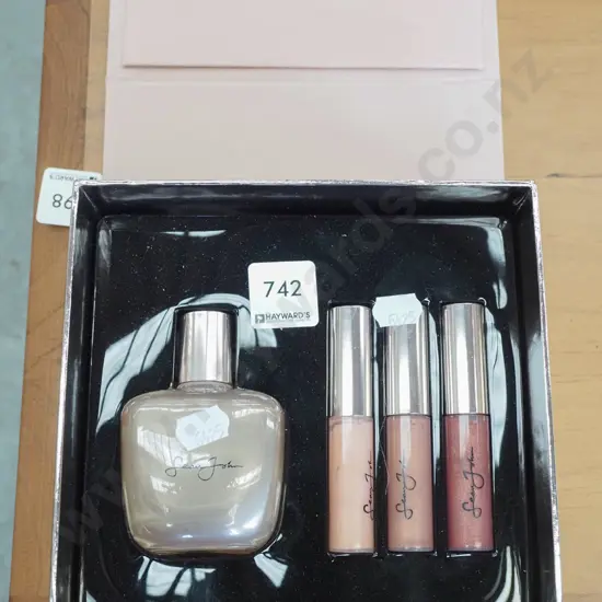 boxed Sean John Unforgiveable set