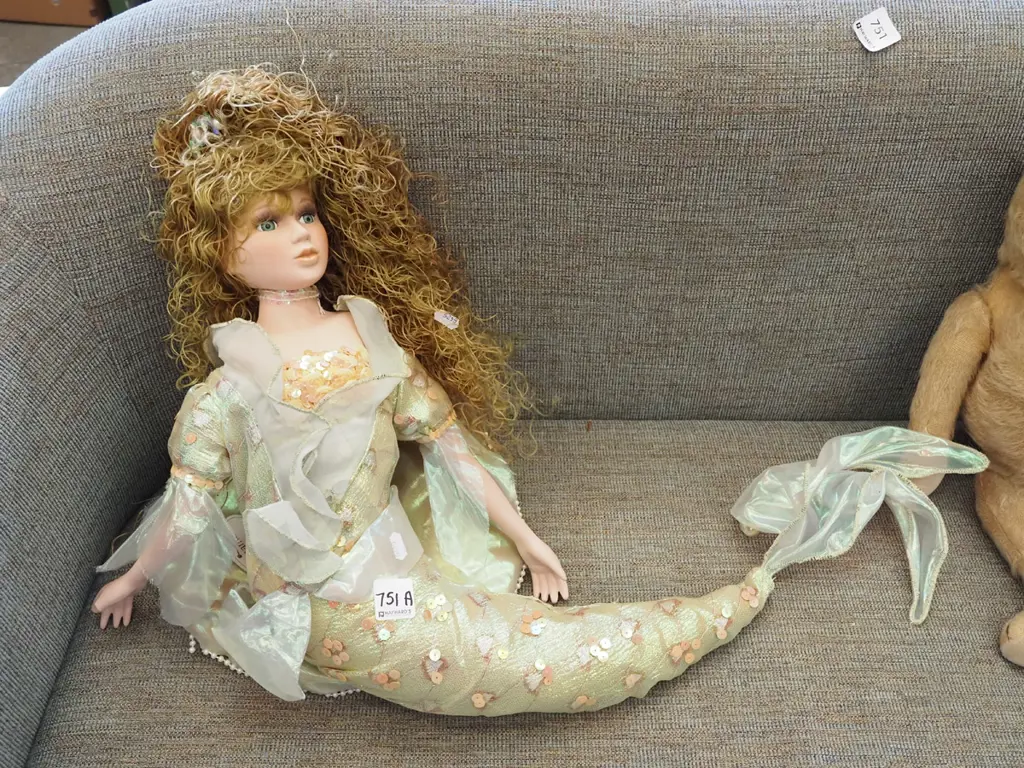 mermaid display doll Image 1++