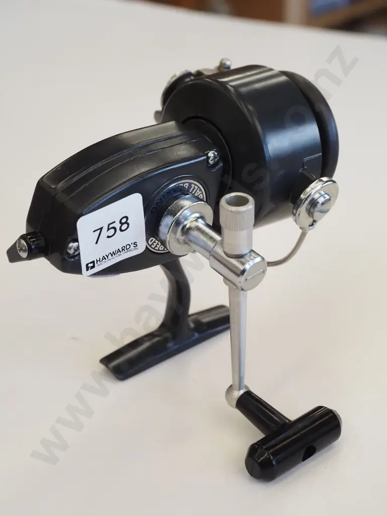 vintage Ryobi spinning reel Image 1++