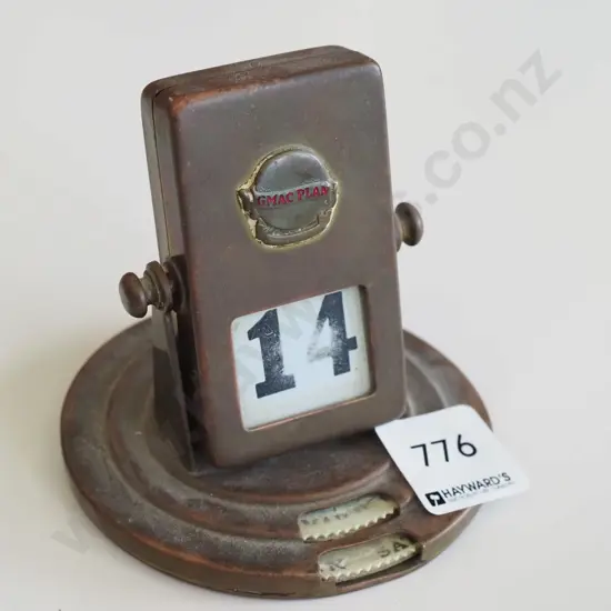 vintage desk top perpertual calendar