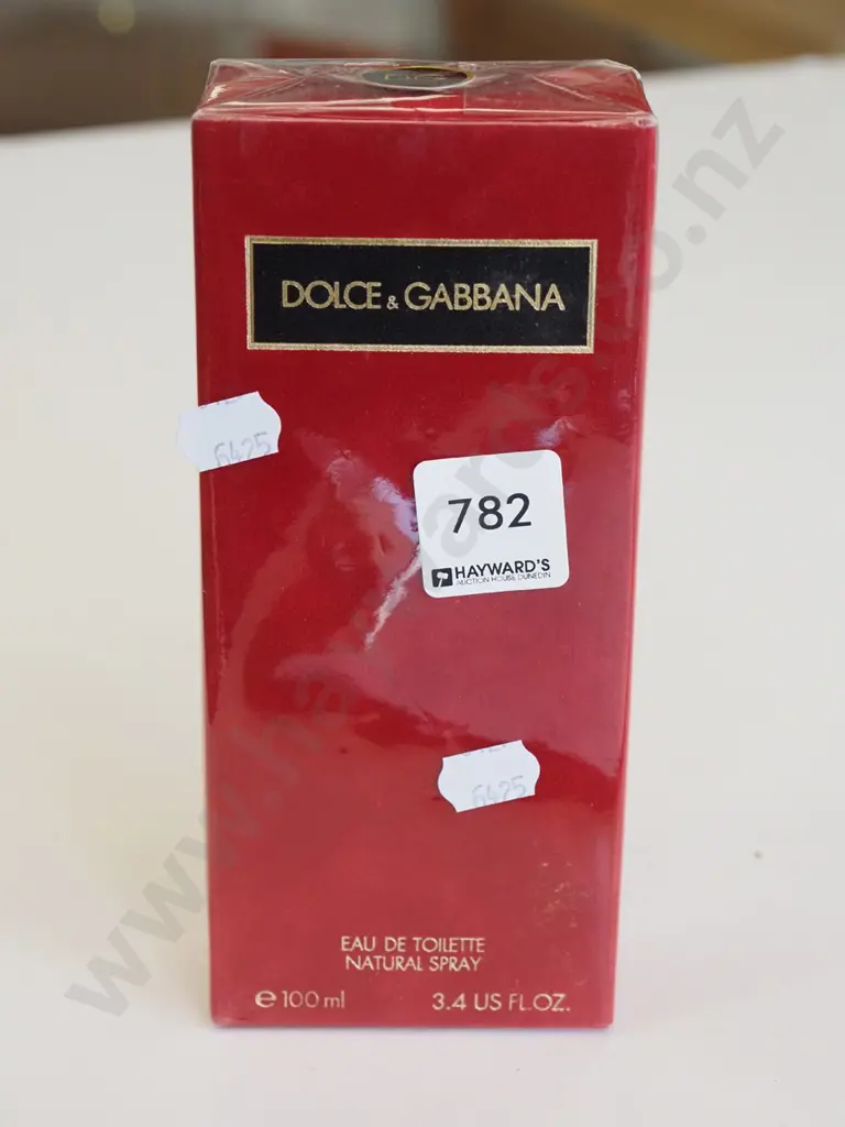 boxed Dolce eau de toilette 100ml Image 1++