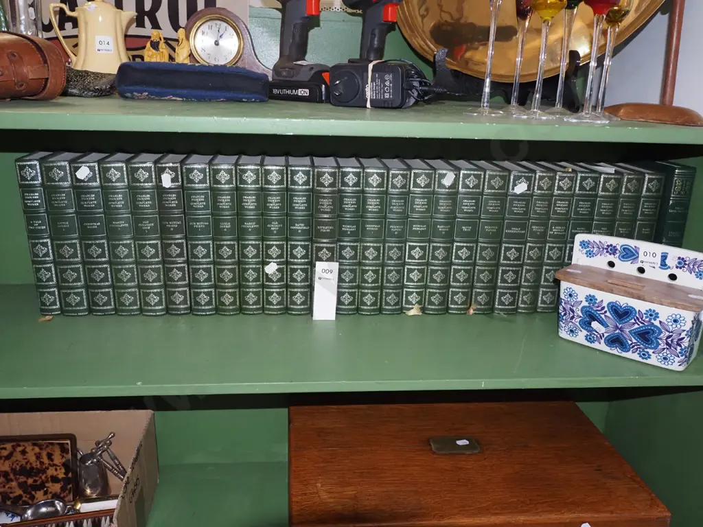 28 Charles Dickens books Image 1++