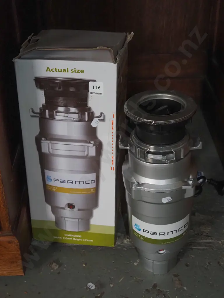 boxed as new Parmco insinkerator Image 1++