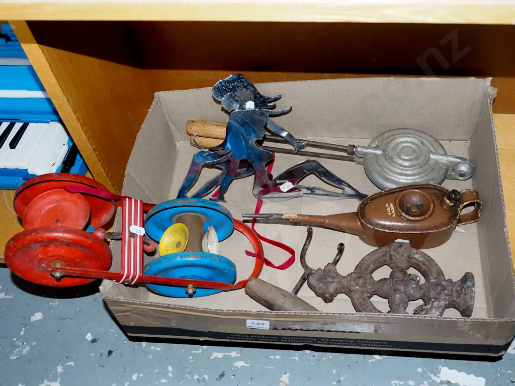 box; toys, camp fire toastie pie maker, oiler etc Image 1++