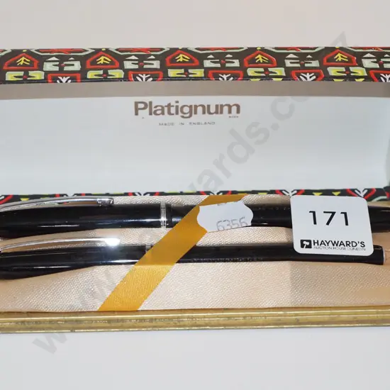Plaignum cased pen set
