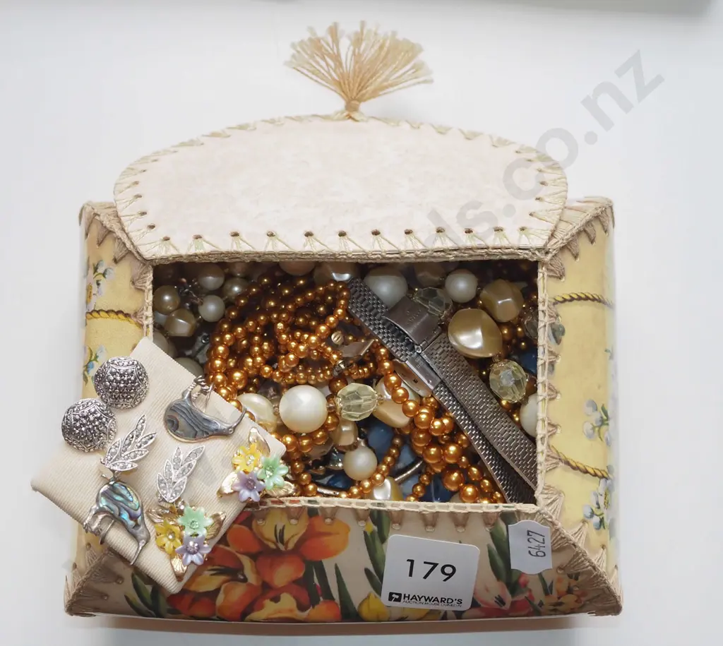 jewellery box and costume jewellery  Image 1++