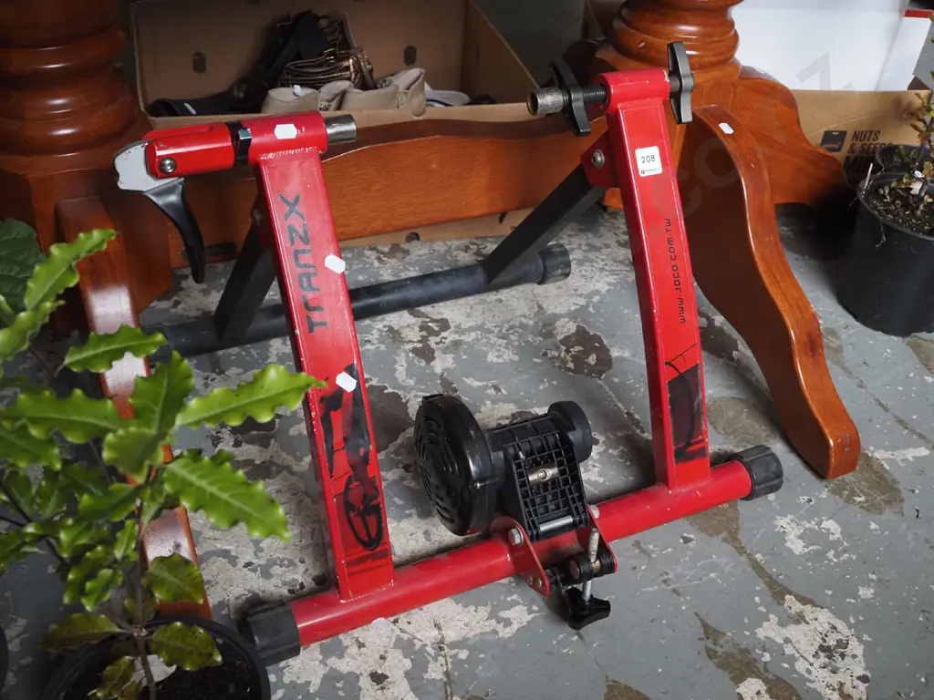 Tranzx indoor bike training stand Image 1++