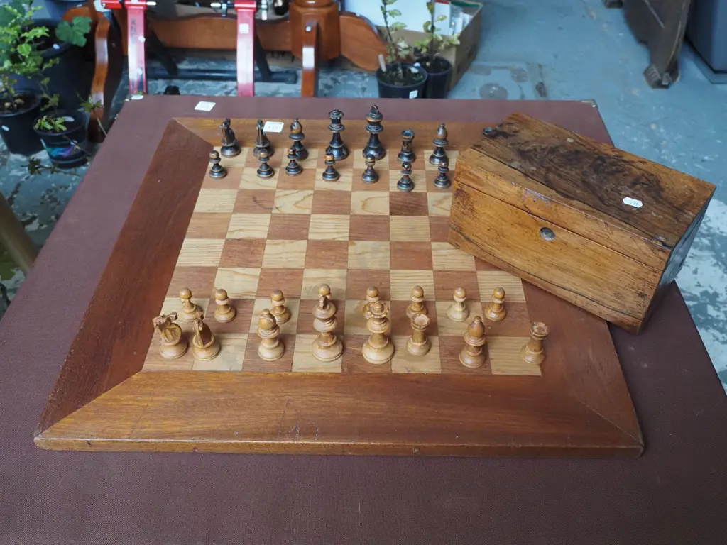 chess board and pieces Image 1++