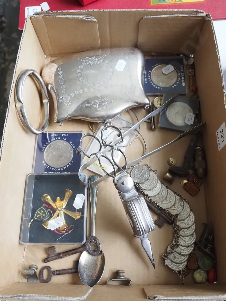 box; coins, plated clutch purse, tongs, candle snuffer etc Image 1++