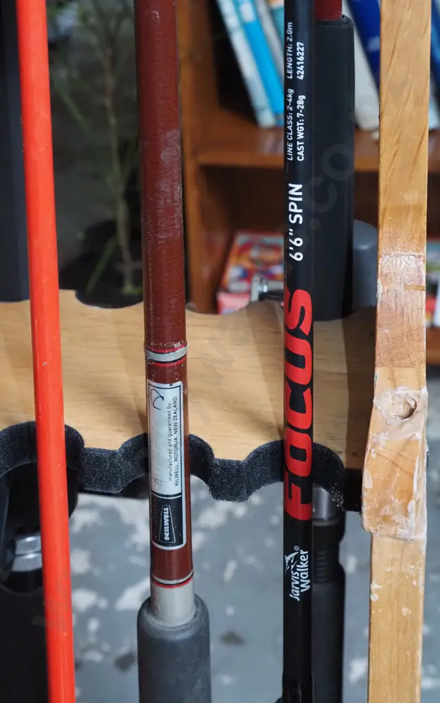 3x fishing rods - 2 with reels - blue dots Image 1++