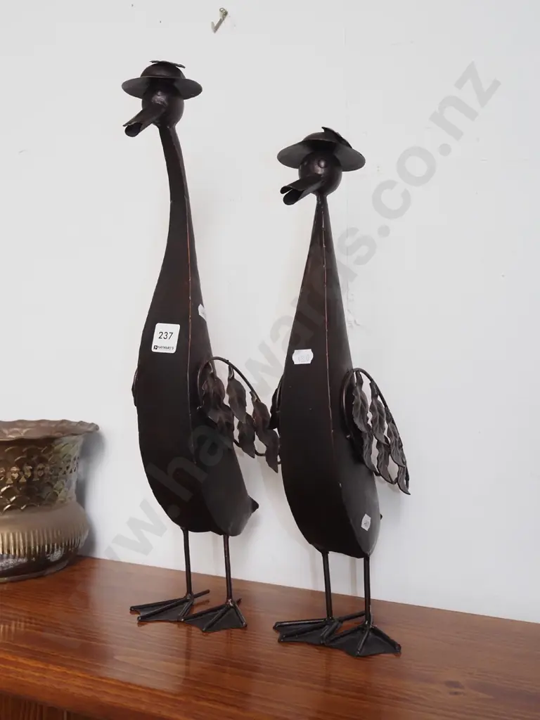 2x metal ducks H480 Image 1++
