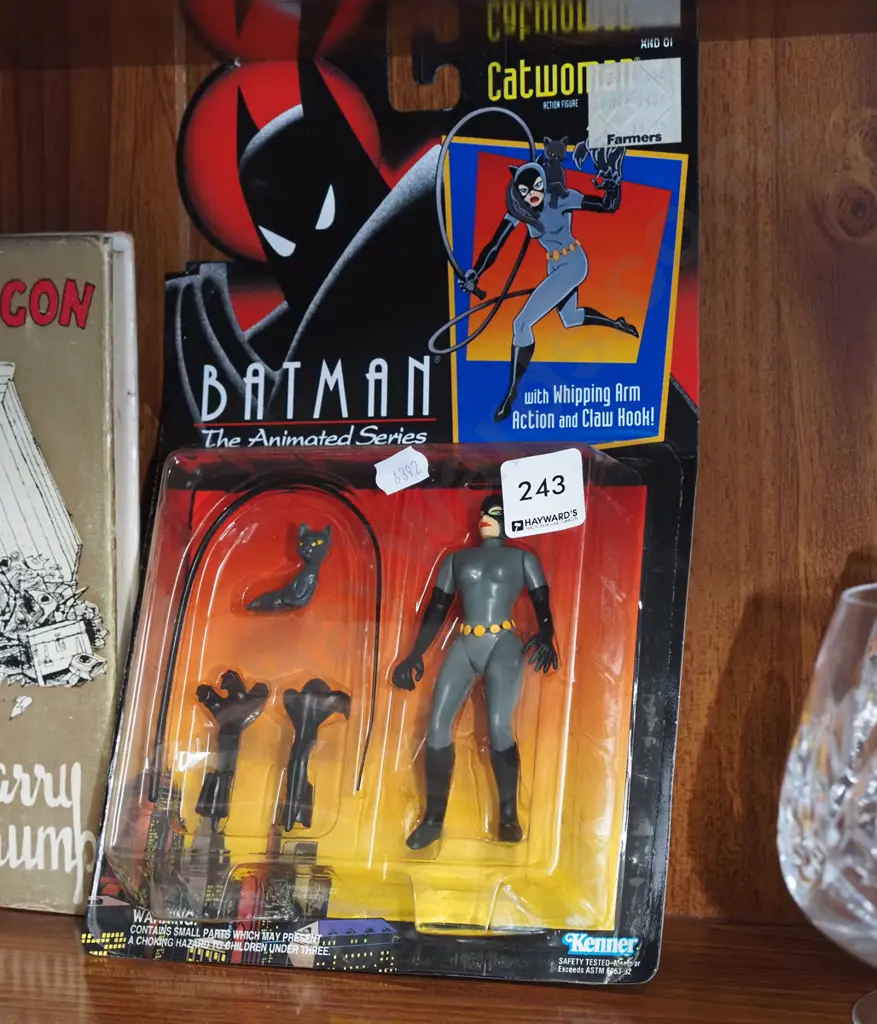 carded Batman cat woman figurine Image 1++