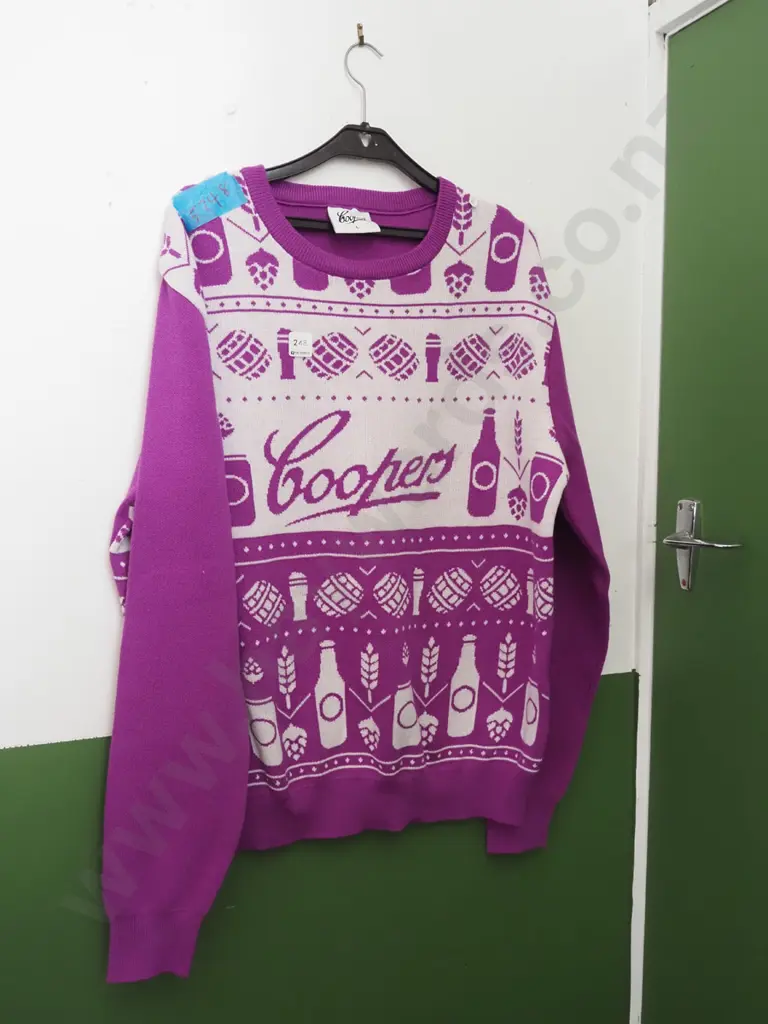 size Large Coopers jersey Image 1++