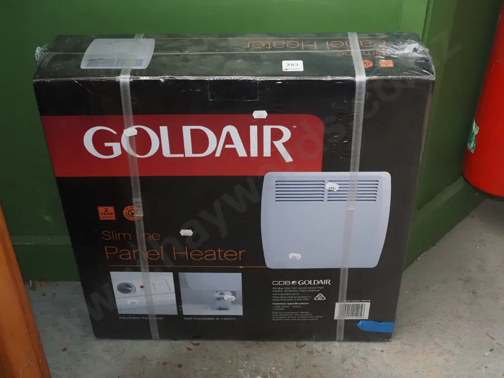 boxed as new Goldaire panel heater Image 1++
