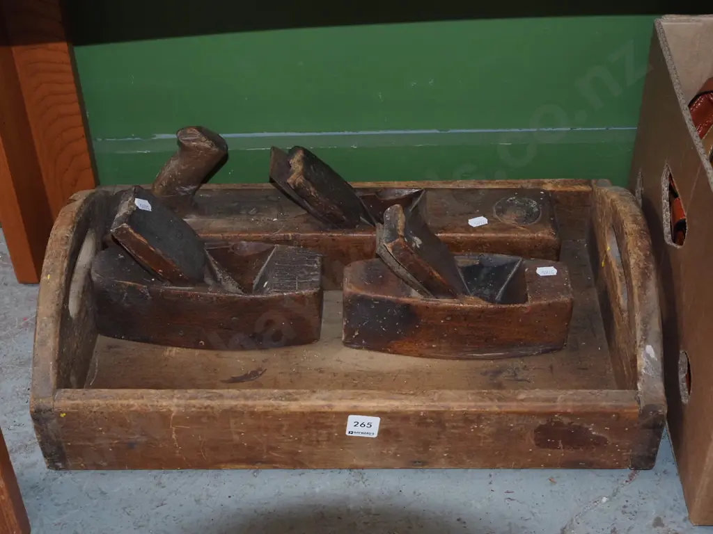 wooden tray - borer, 4 wooden hand planes Image 1++