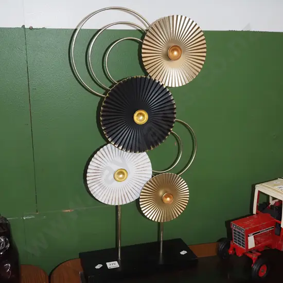 pressed metal floral scuplture H570