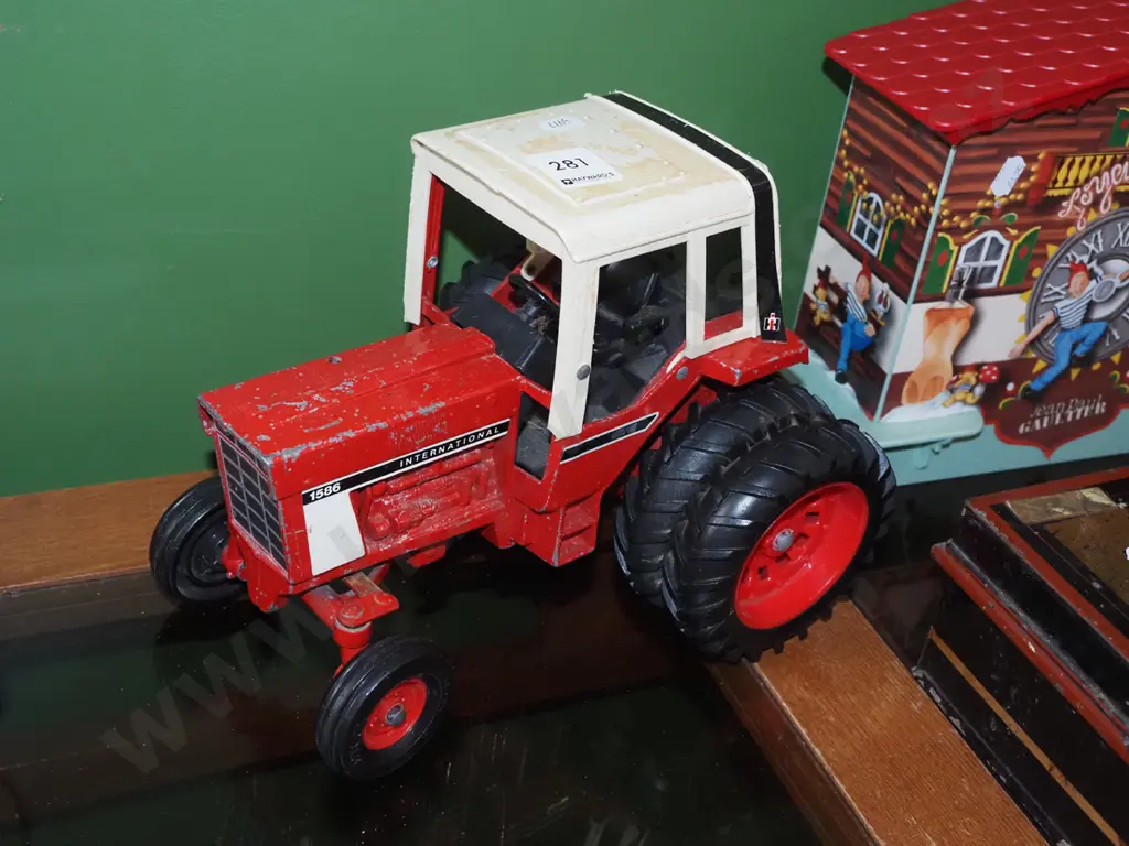 diecast tractor Image 1++