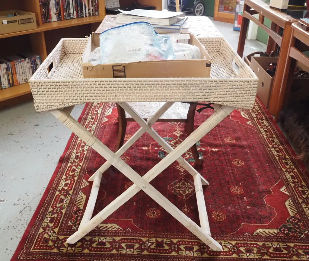 cane butlers tray on stand Image 1++