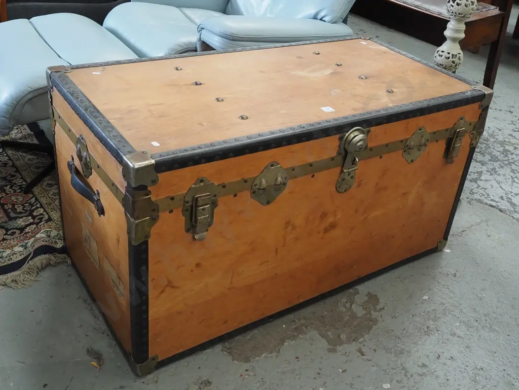 blanket box H530 W1000 D510 Image 1++