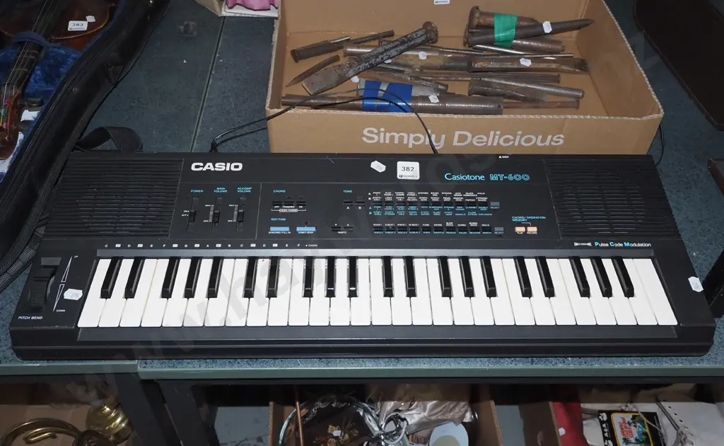 Casiotone MT/600 keyboard Image 1++