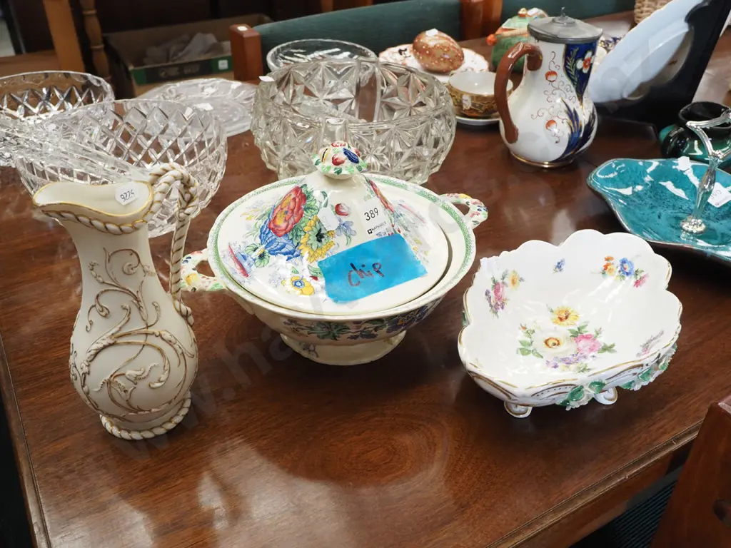 Masons lidded vege with chip, ewer vase, Italian footed bowl Image 1++