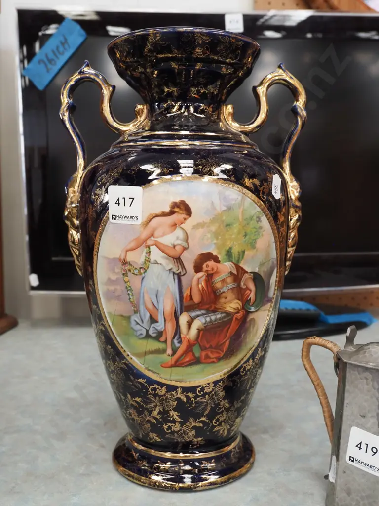 gold and cobalt romance scene vase H330 Image 1++
