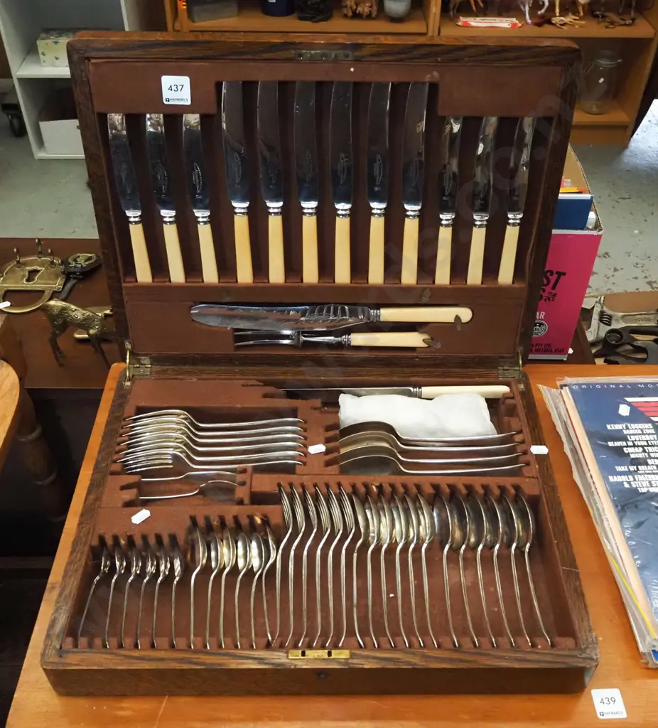 oak canteen of cutlery with bone handled knives - incomplete Image 1++