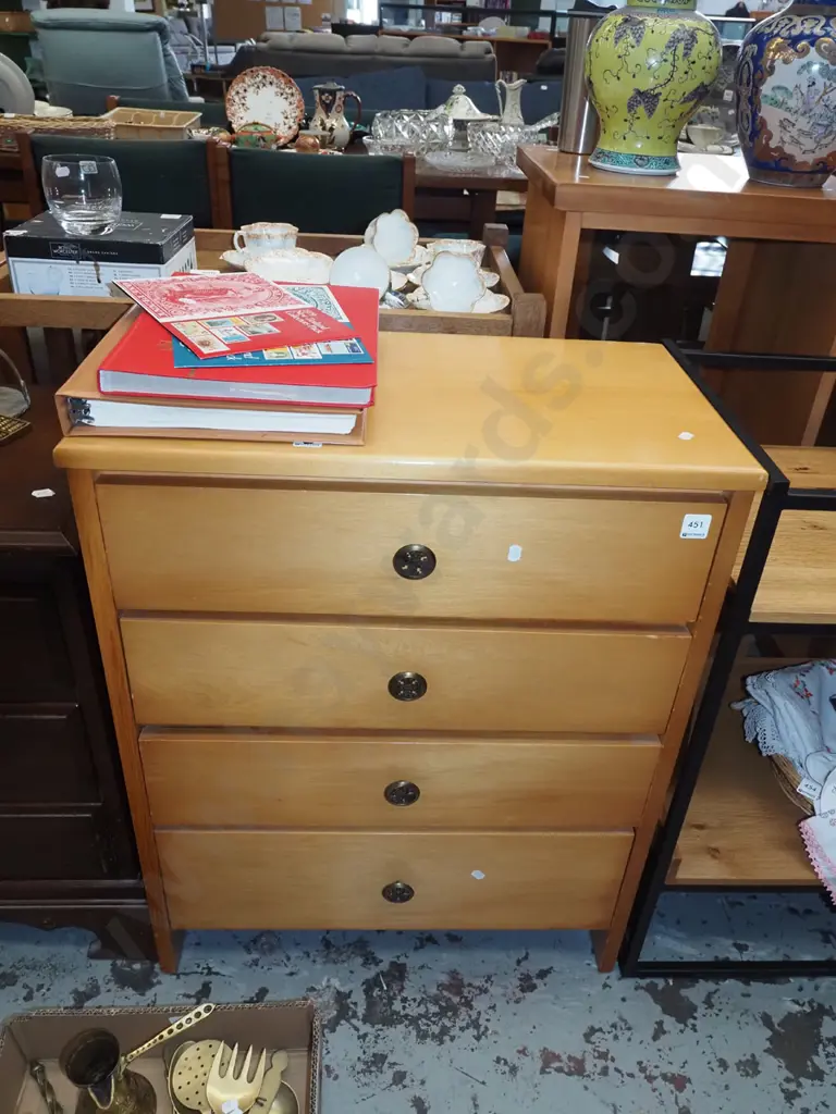 rimu 4 drawer chest H770 W610 D340 Image 1++