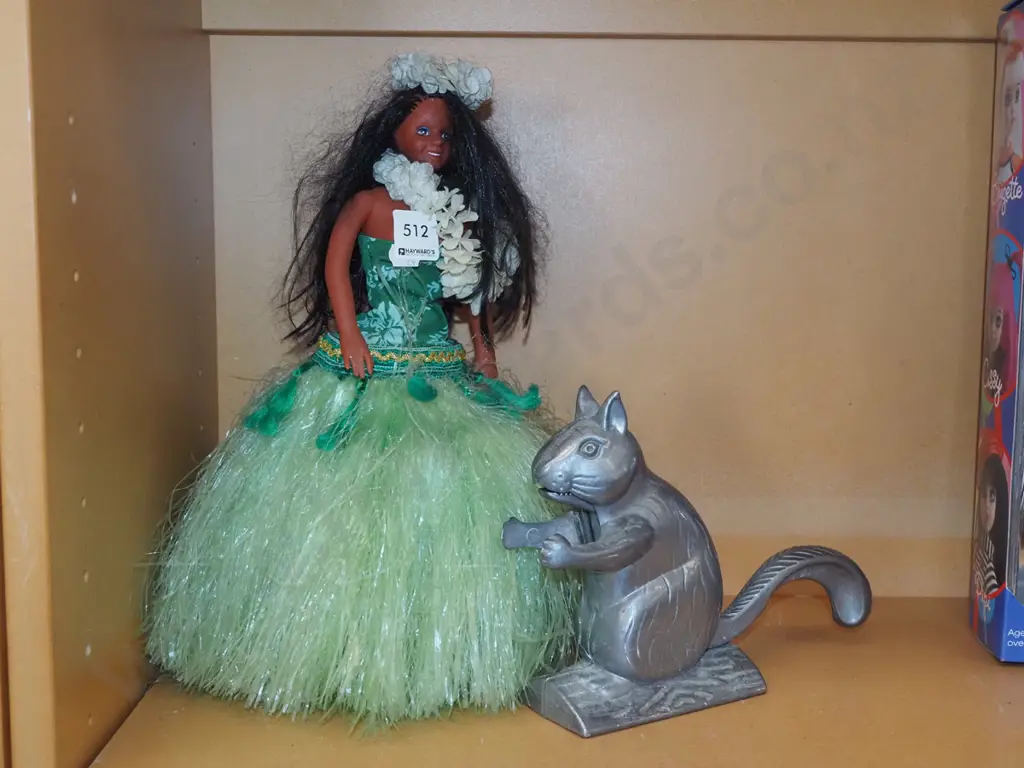dancing hula doll - As Is No Returns - and a squirrel nutcracker Image 1++