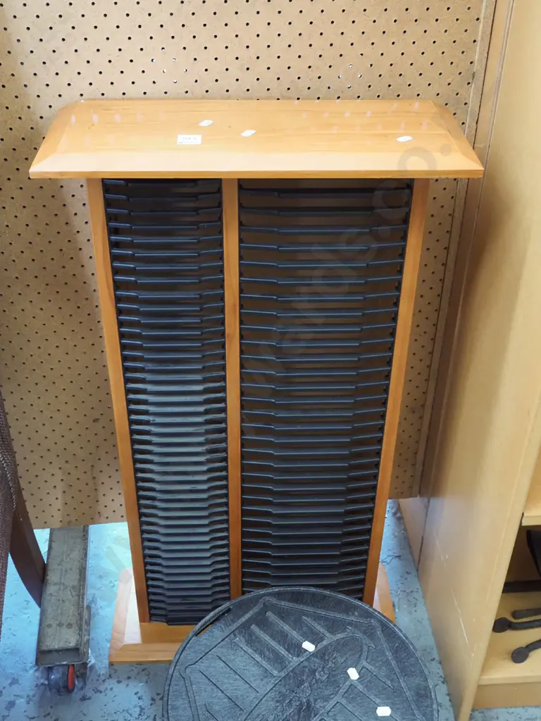 CD and DVD tower H840 Image 1++