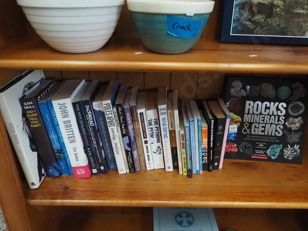 various books Image 1++