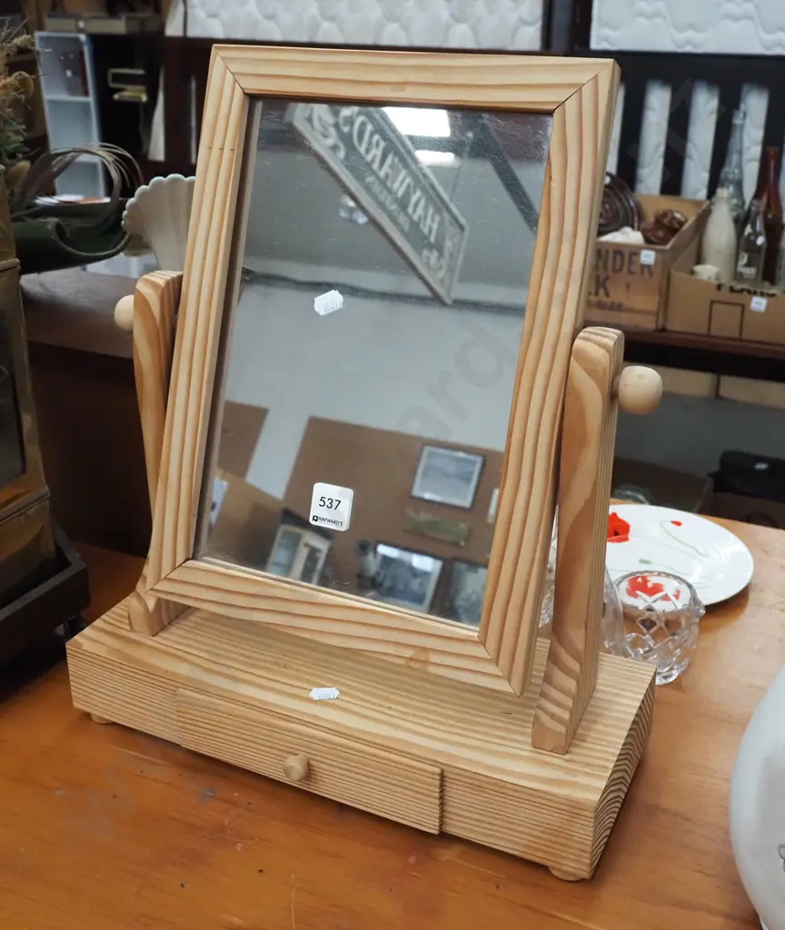 homemade oregon dressing table cheval mirror with drawer H450 Image 1++