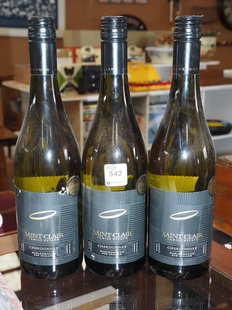 3x St Clair Family Estate chardonnay 2019 Image 1++