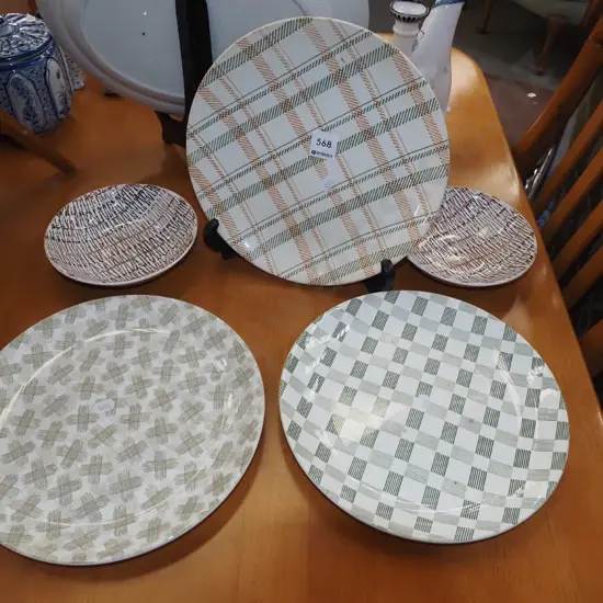 Crown Lynn plates and bowls