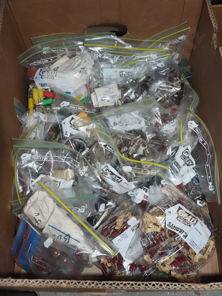 box; electrical items, transistors, light bulbs, plugs etc Image 1++