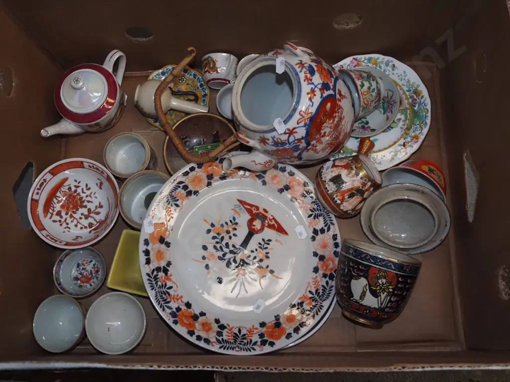 box; Asian teapots, plates, cups etc Image 1++